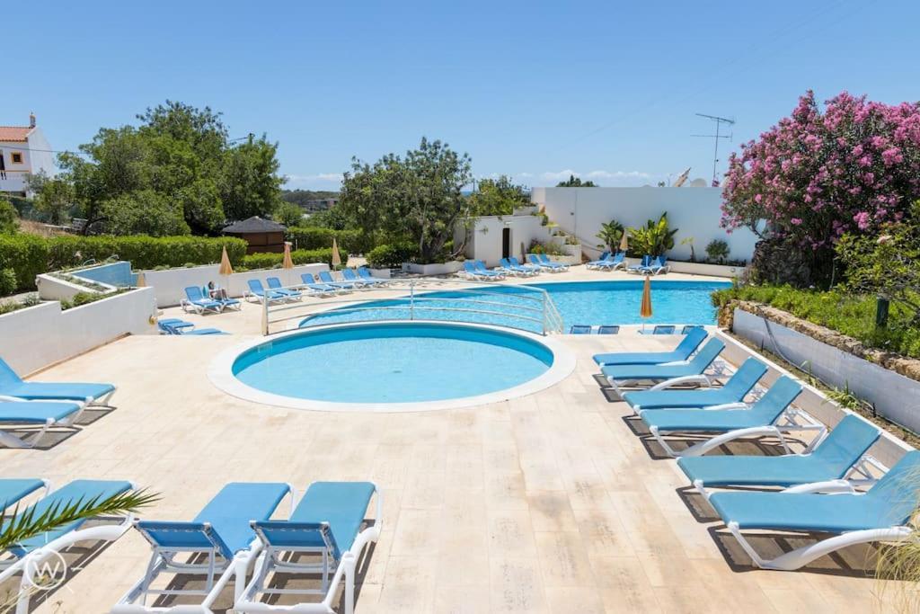 Sunshine Salgados Guia Algarve *