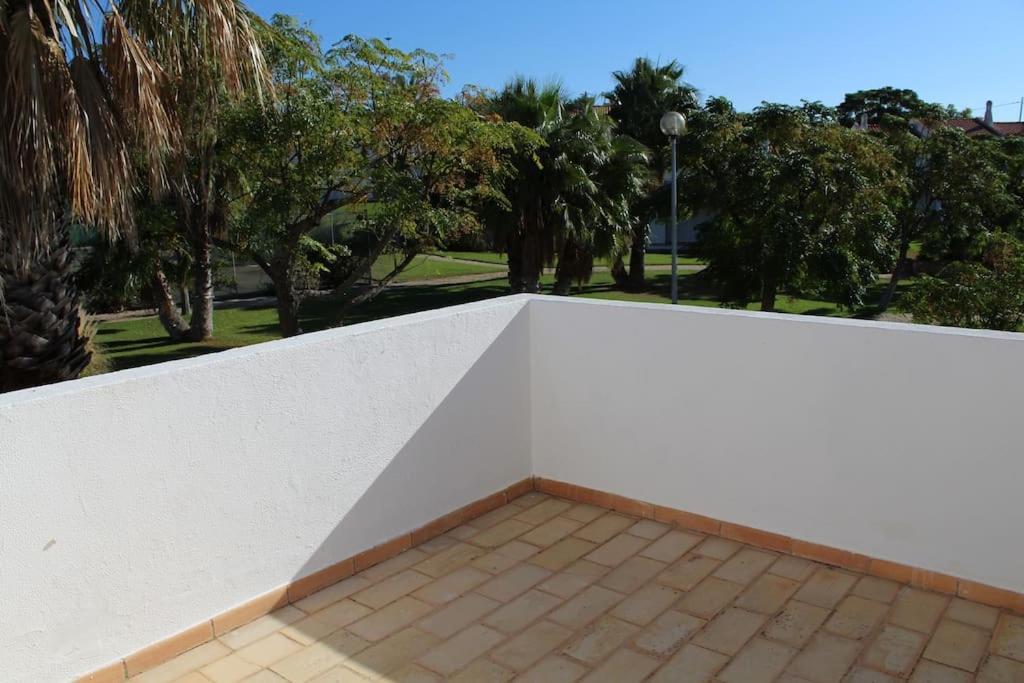 Sunshine Salgados Guia Algarve Holiday home *